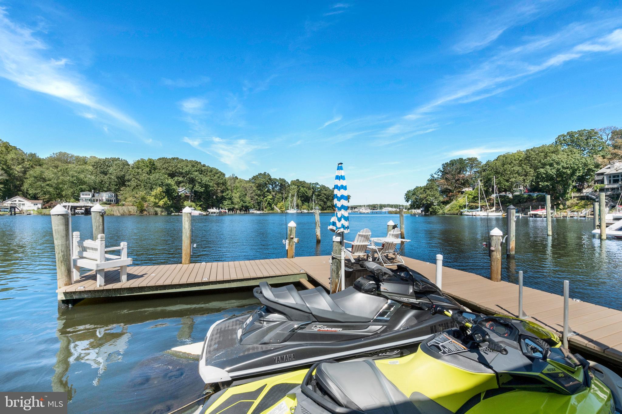 EDGEWATER - Residential