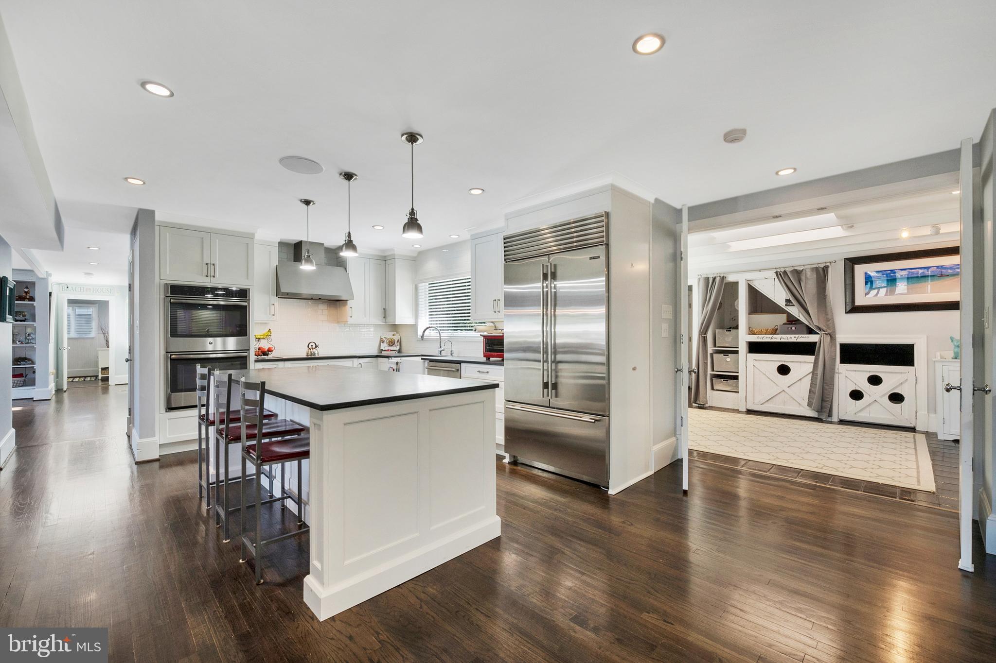 EDGEWATER - Residential