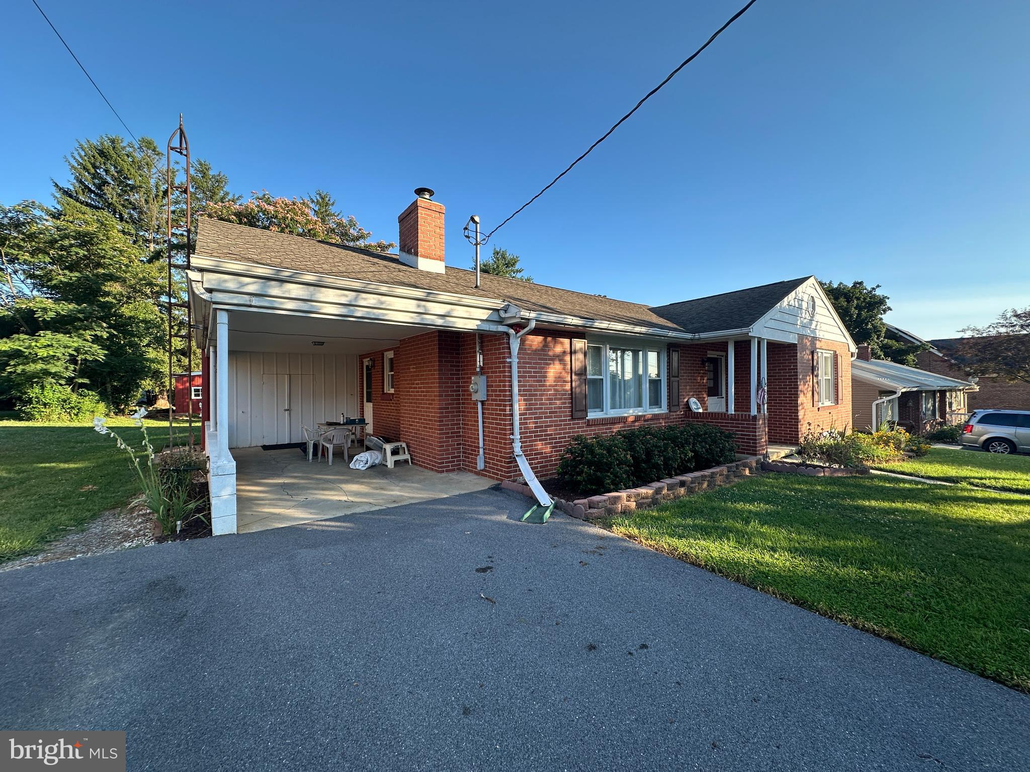 5961 BUCHANAN DRIVE