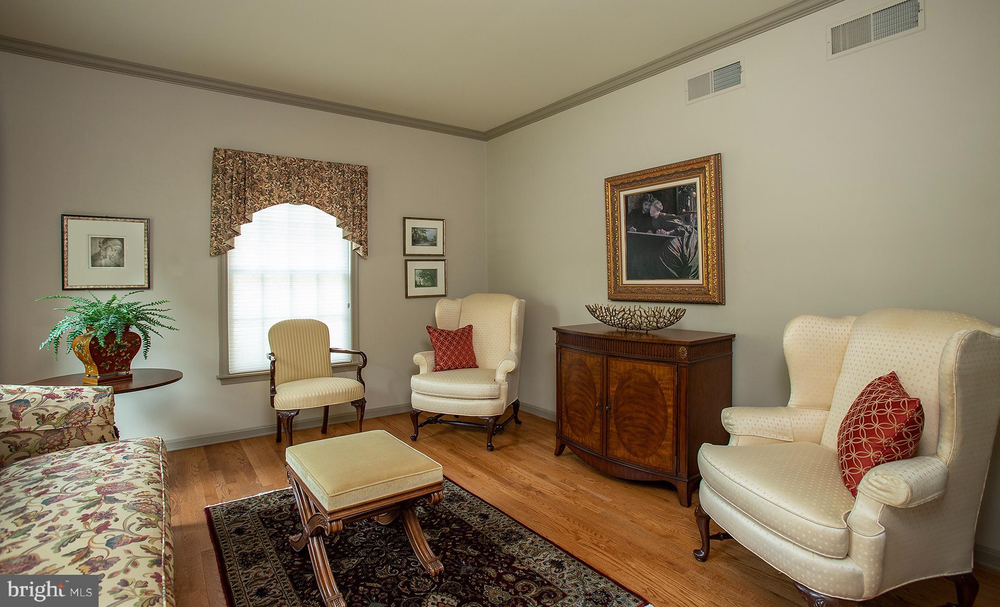 VILLAGE OF INNSBRUCK - Residential