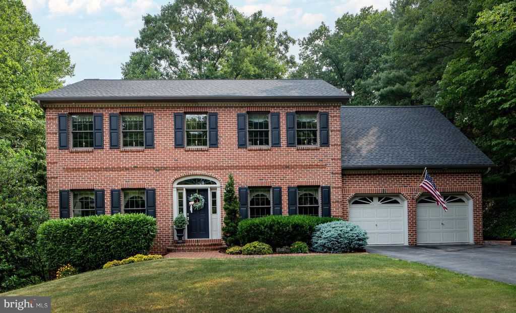 Photo of 751 Zermatt Drive, HUMMELSTOWN, PA 17036 (MLS # PADA2047890)