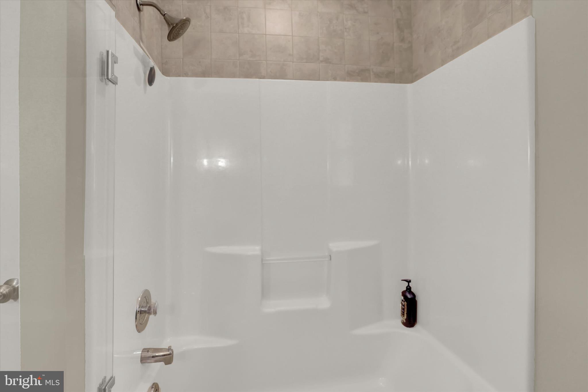 VILLAGE OF INNSBRUCK - Residential