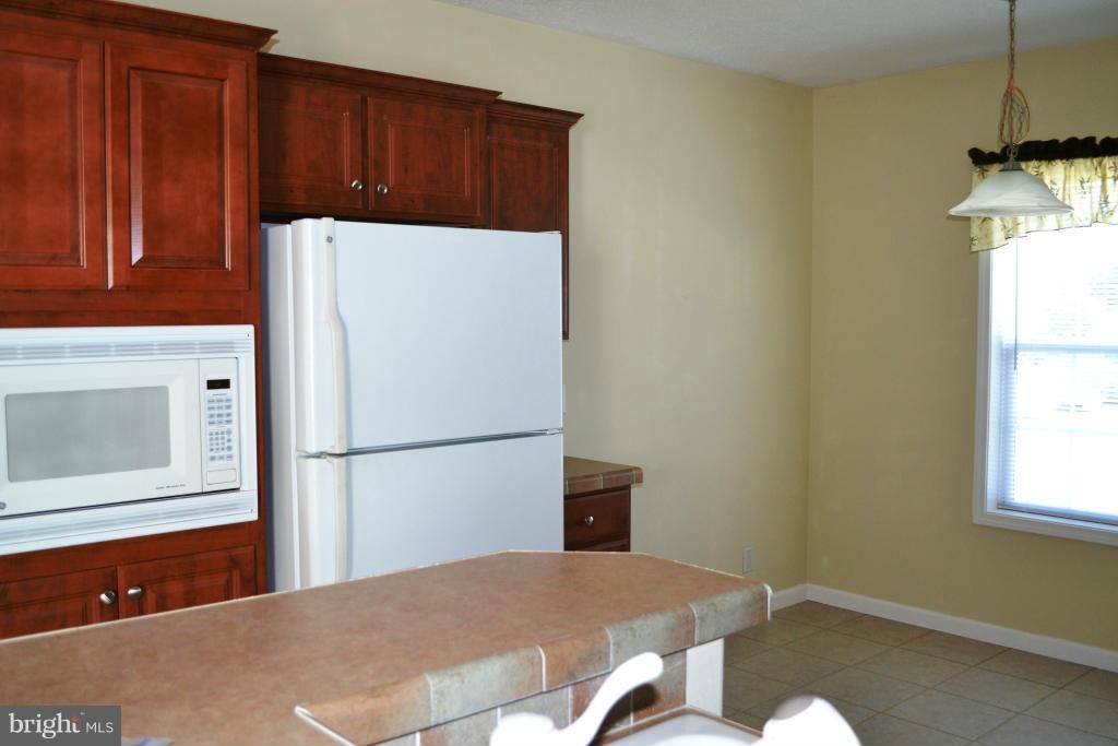 MEADOWS OF CHANTILLY - Residential