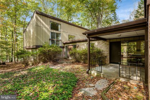 9506 WATTS ROAD GREAT FALLS VA 22066