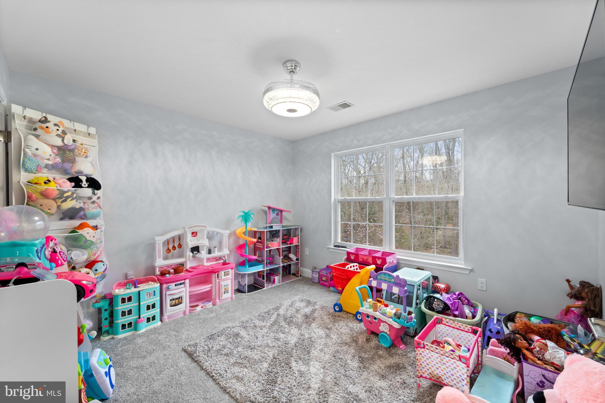 PRESWICKE HILLS SUB - Residential