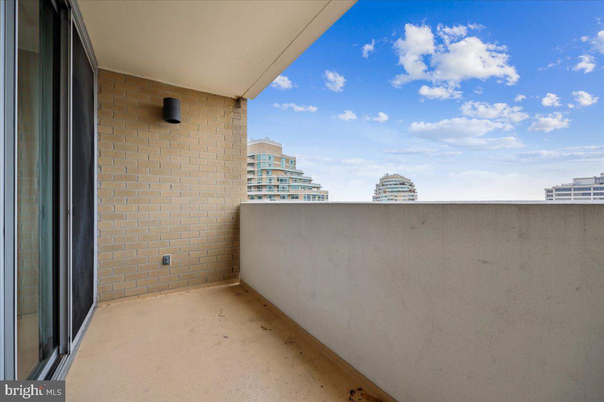 FRIENDSHIP HEIGHTS - Residential