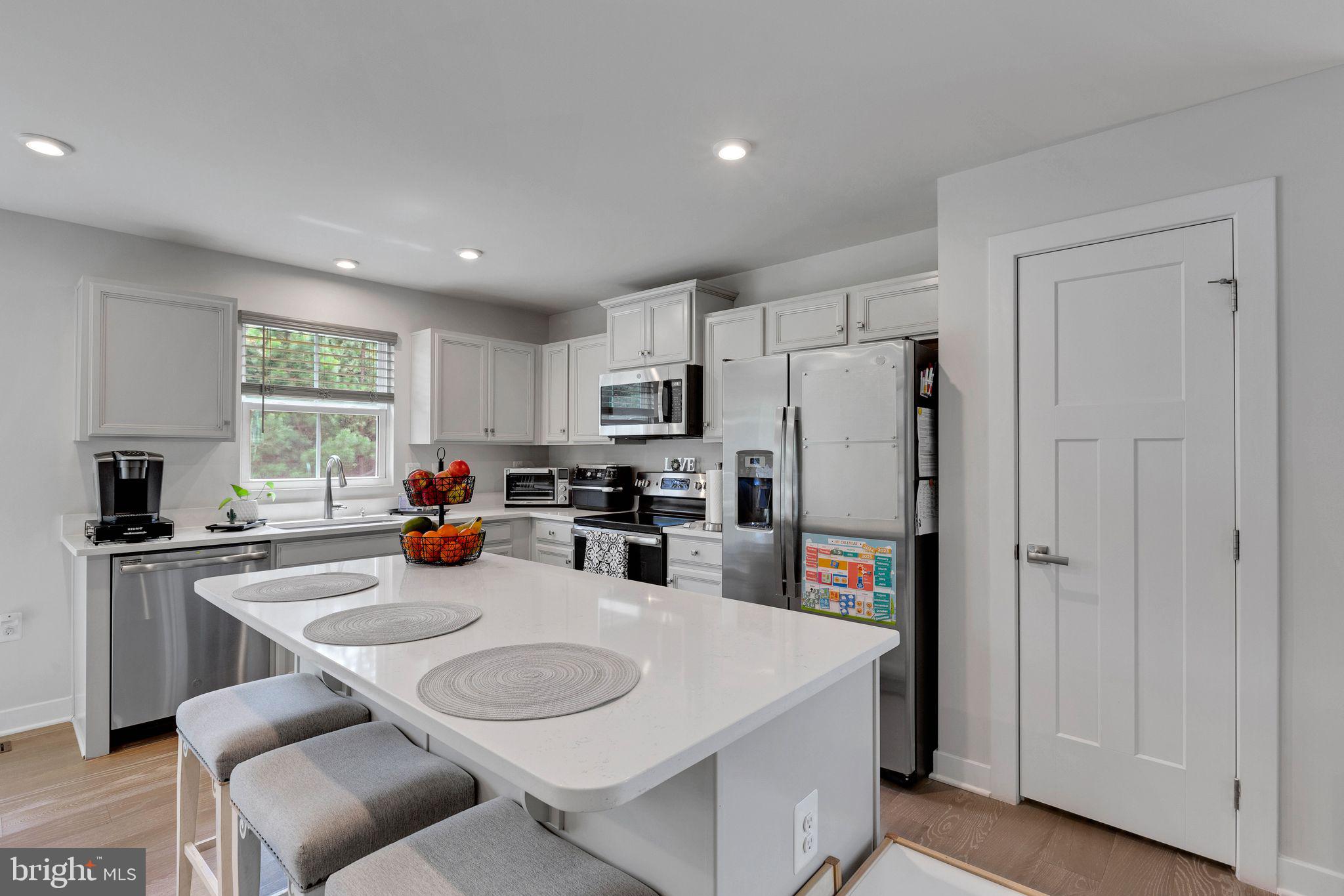 7084 BAGPIPE LANE