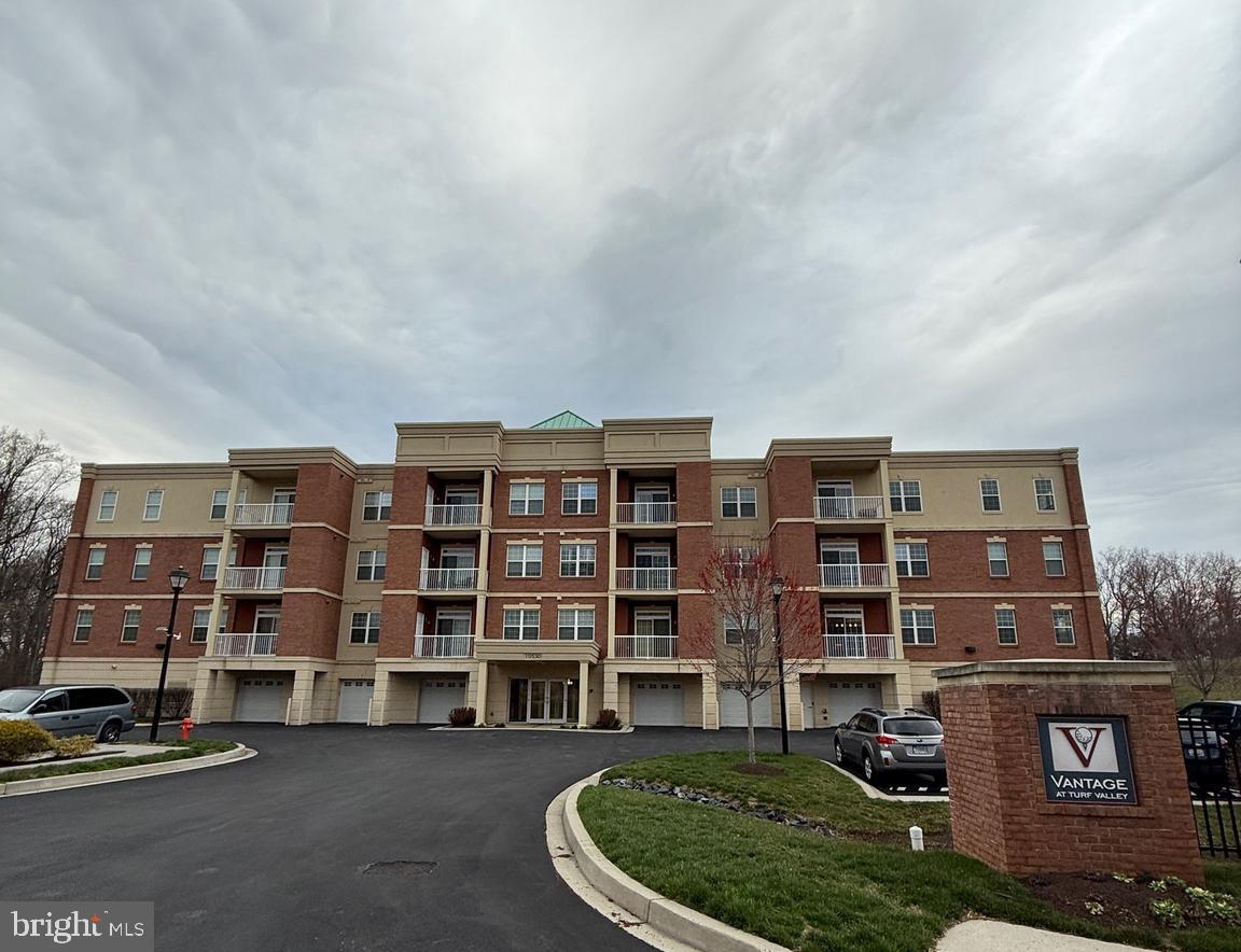 TURF VALLEY - Residential