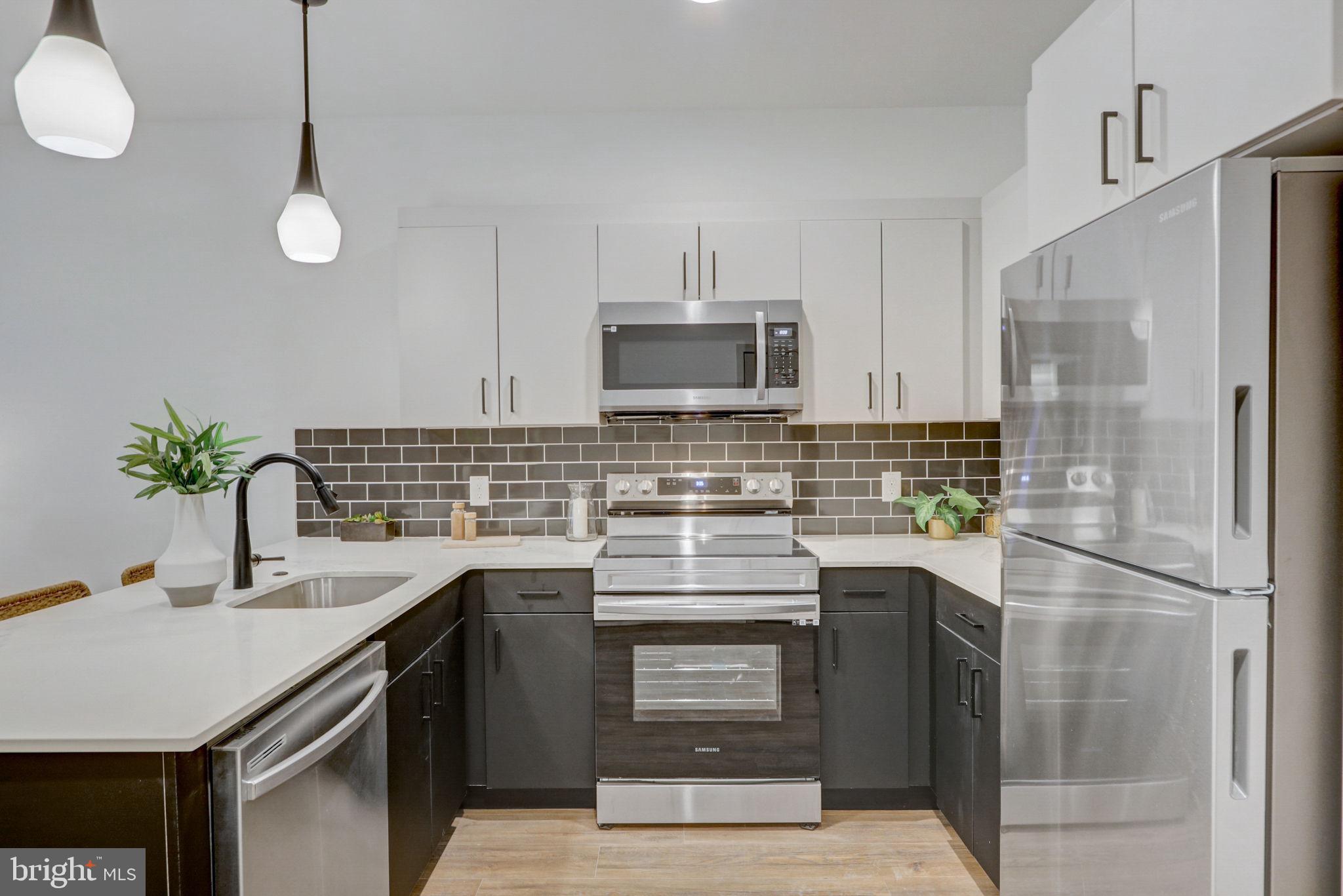 ROXBOROUGH - Residential Lease