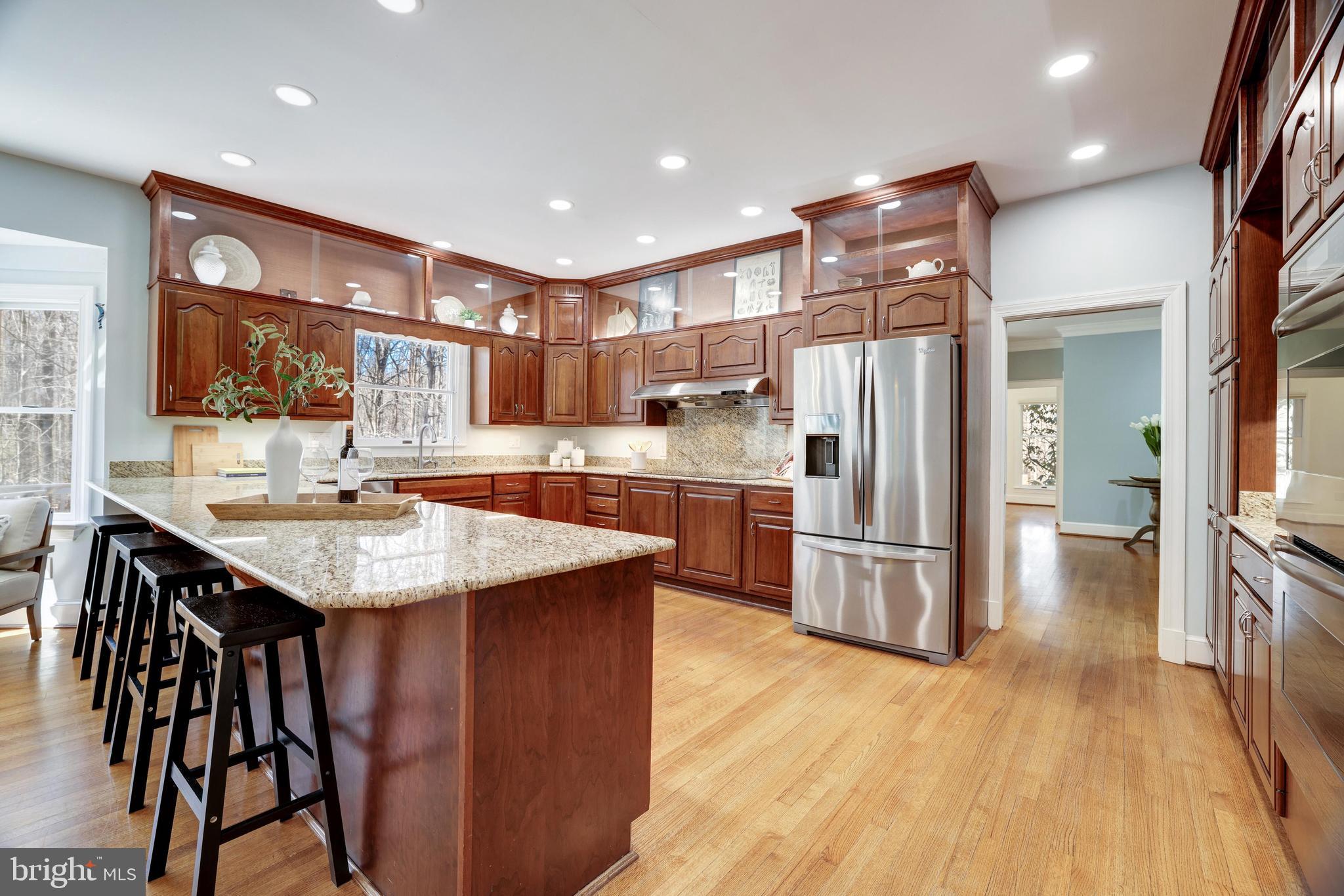 CHINQUAPIN MANOR - Residential