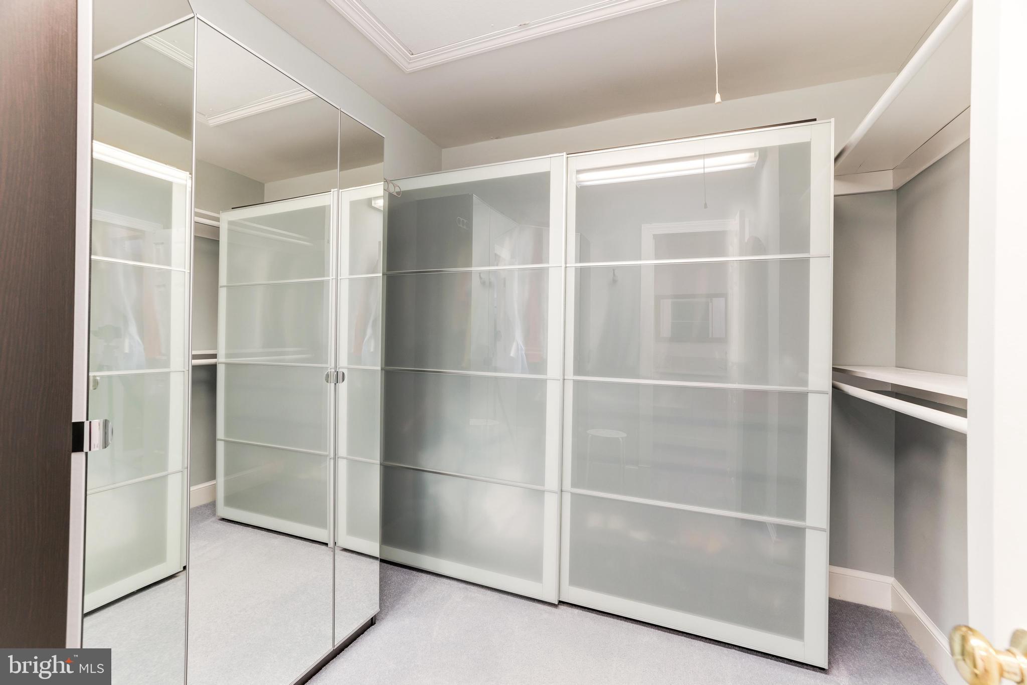 CHINQUAPIN MANOR - Residential