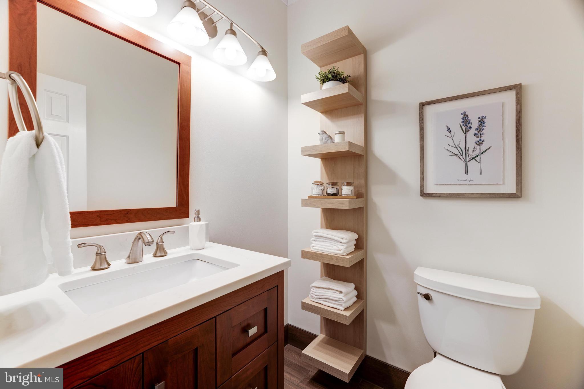 CHINQUAPIN MANOR - Residential