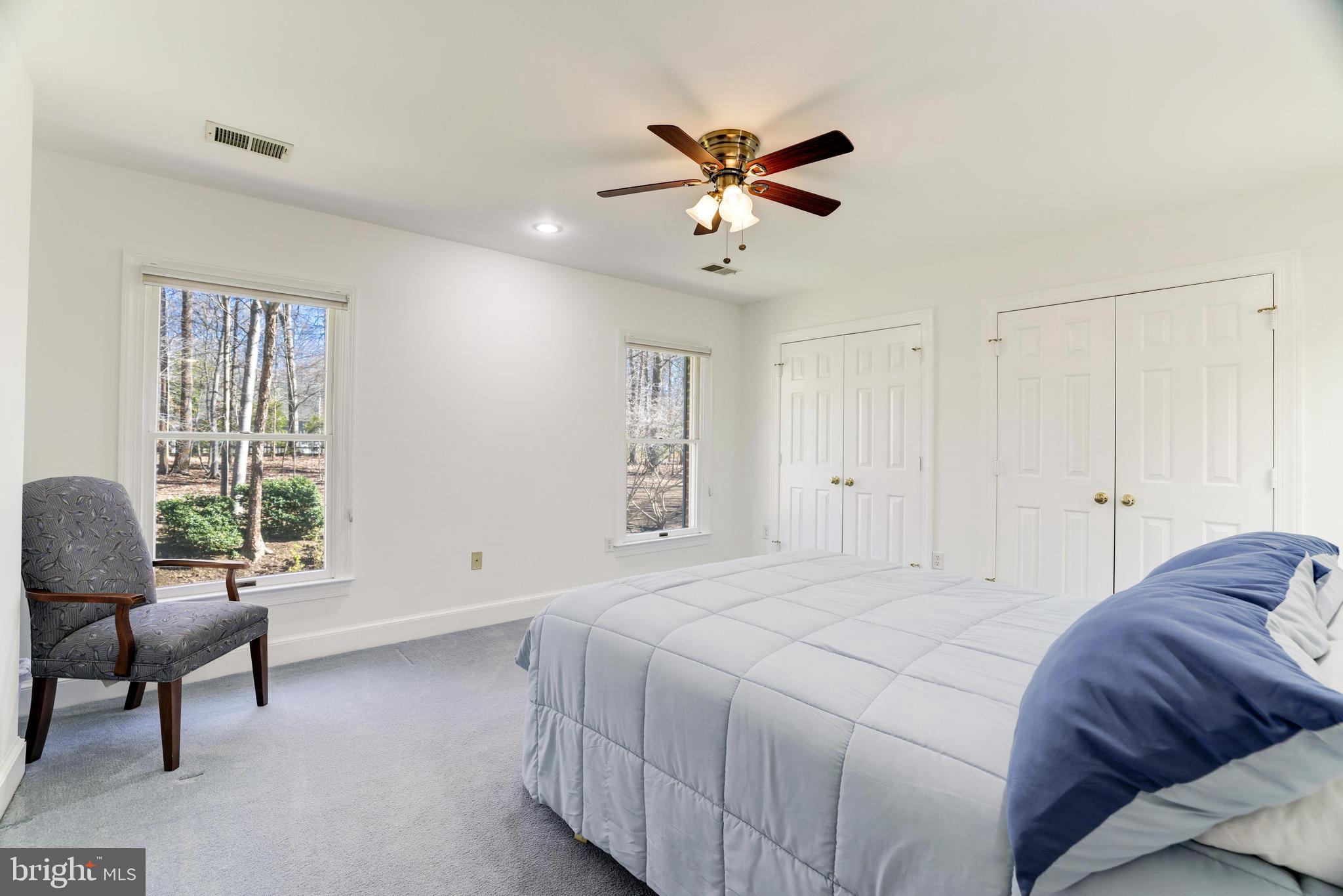 CHINQUAPIN MANOR - Residential