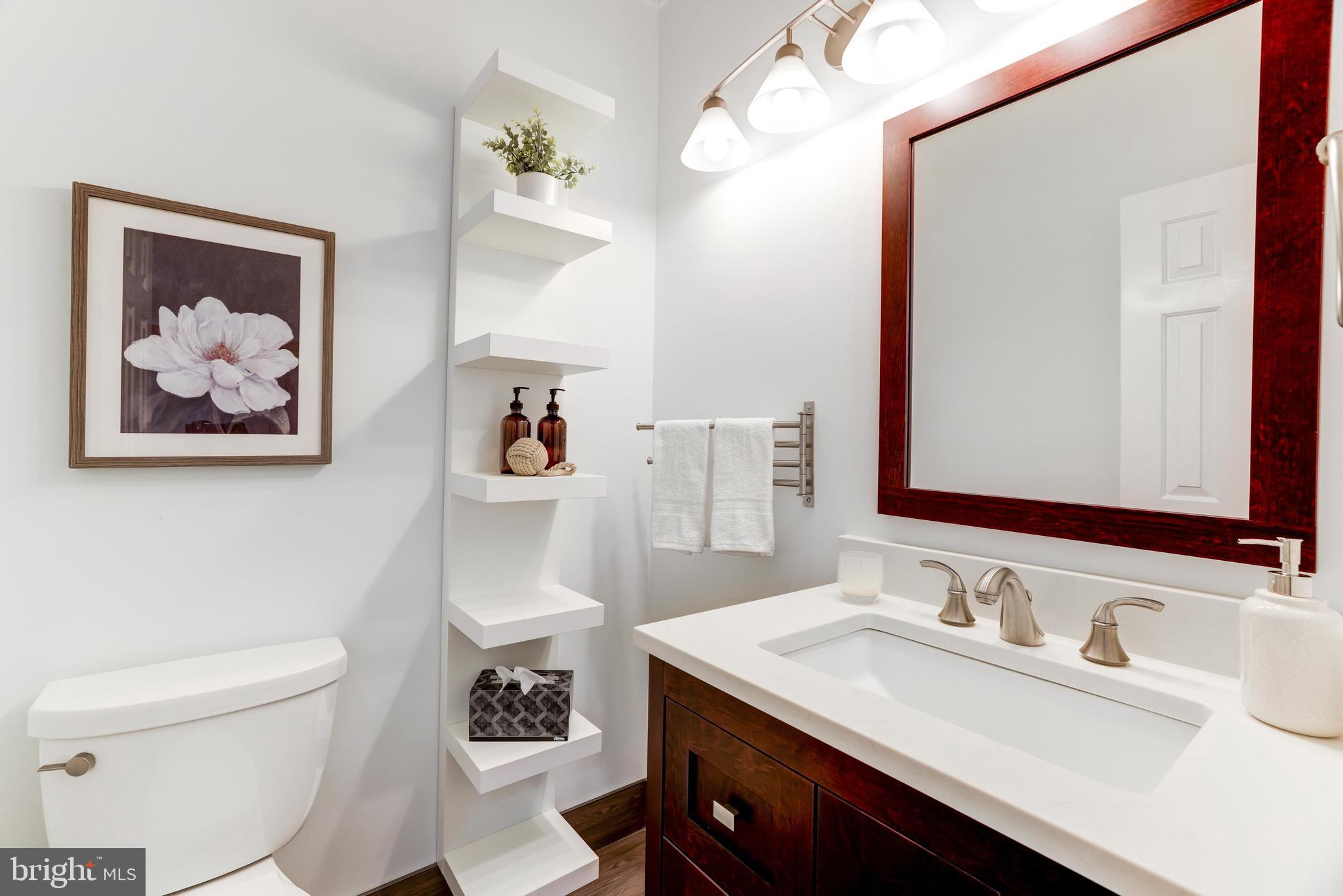 CHINQUAPIN MANOR - Residential