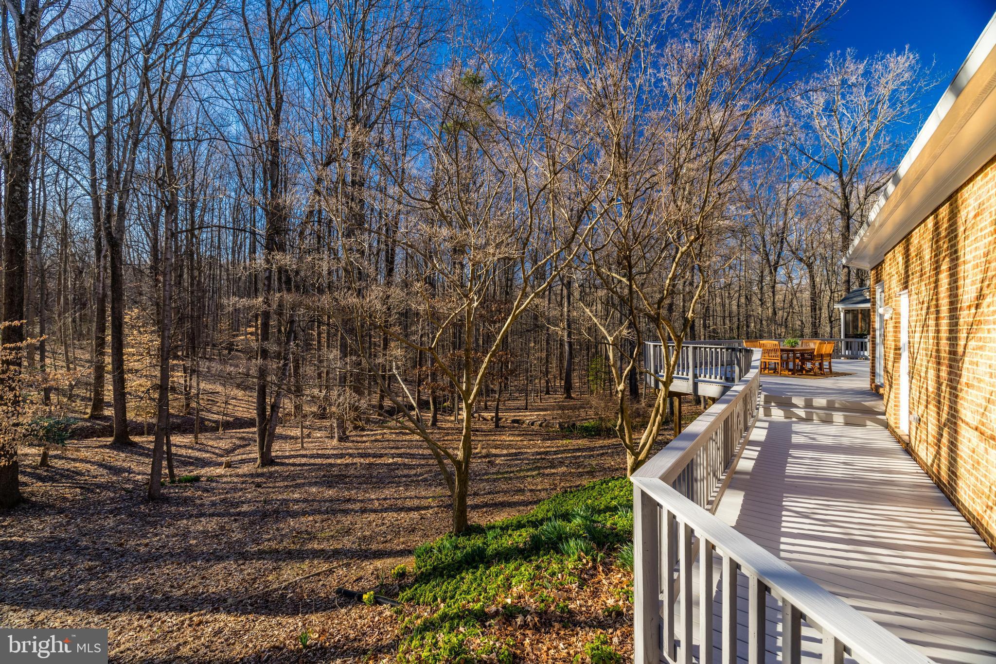 CHINQUAPIN MANOR - Residential