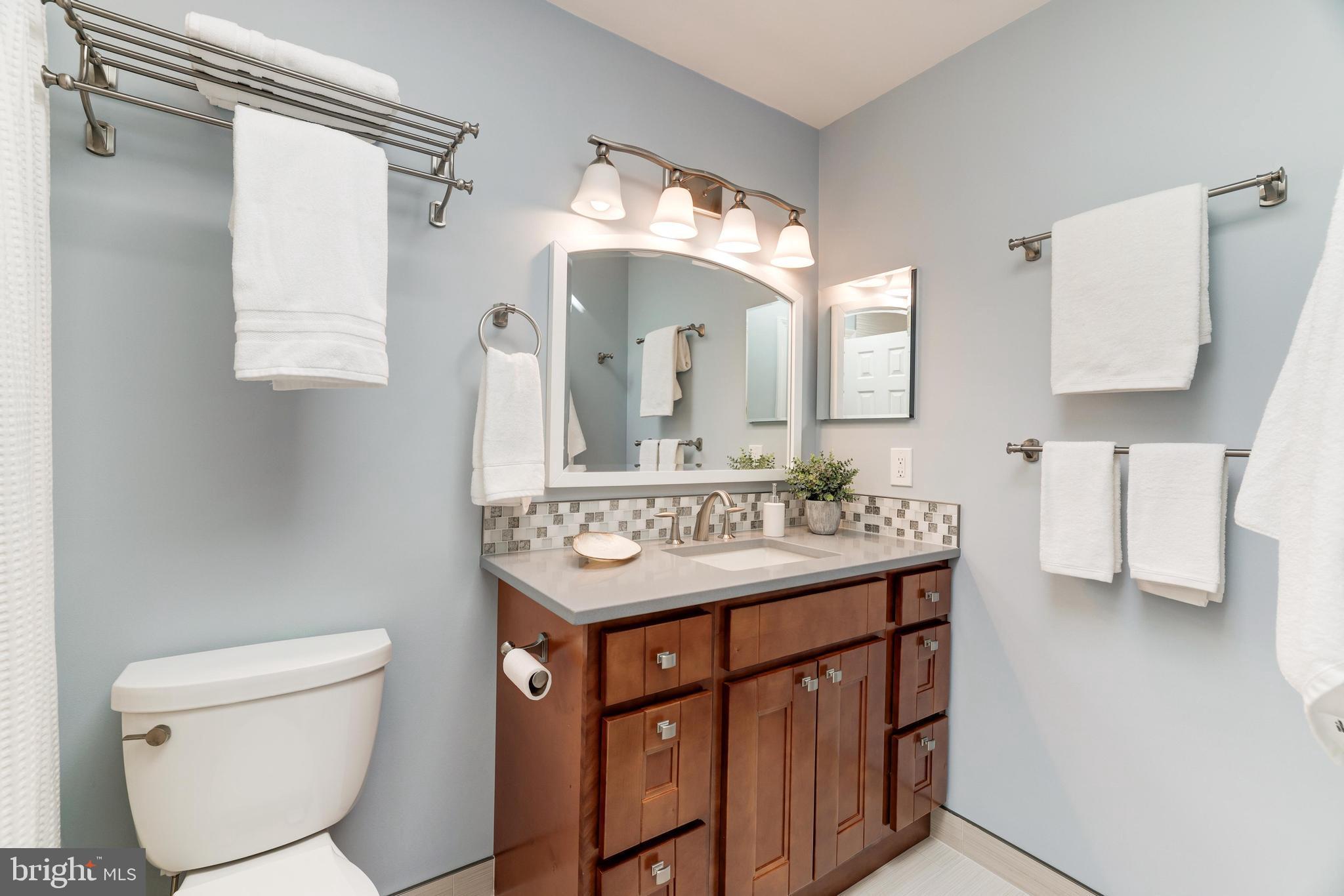 CHINQUAPIN MANOR - Residential