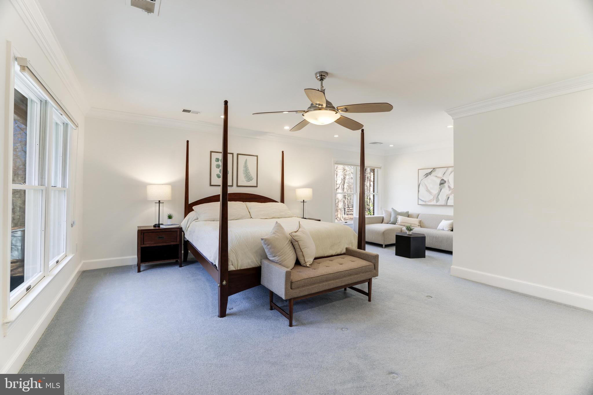 CHINQUAPIN MANOR - Residential