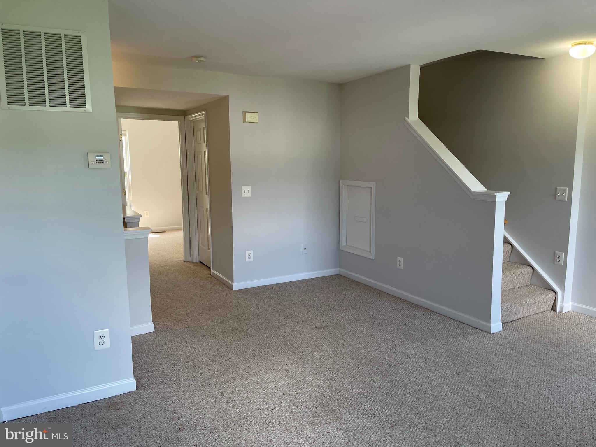 ASHBURN VILLAGE - Residential Lease