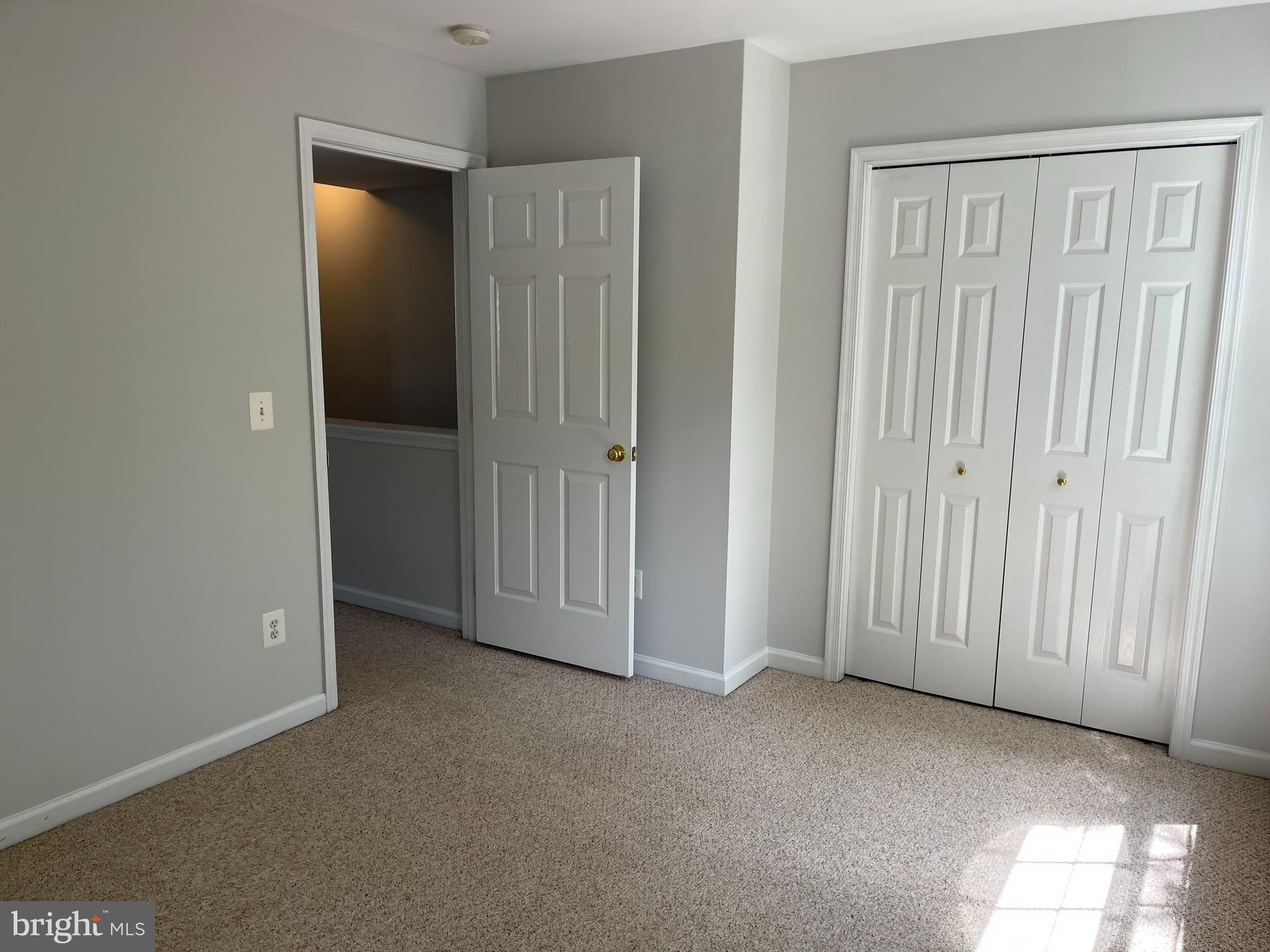 ASHBURN VILLAGE - Residential Lease