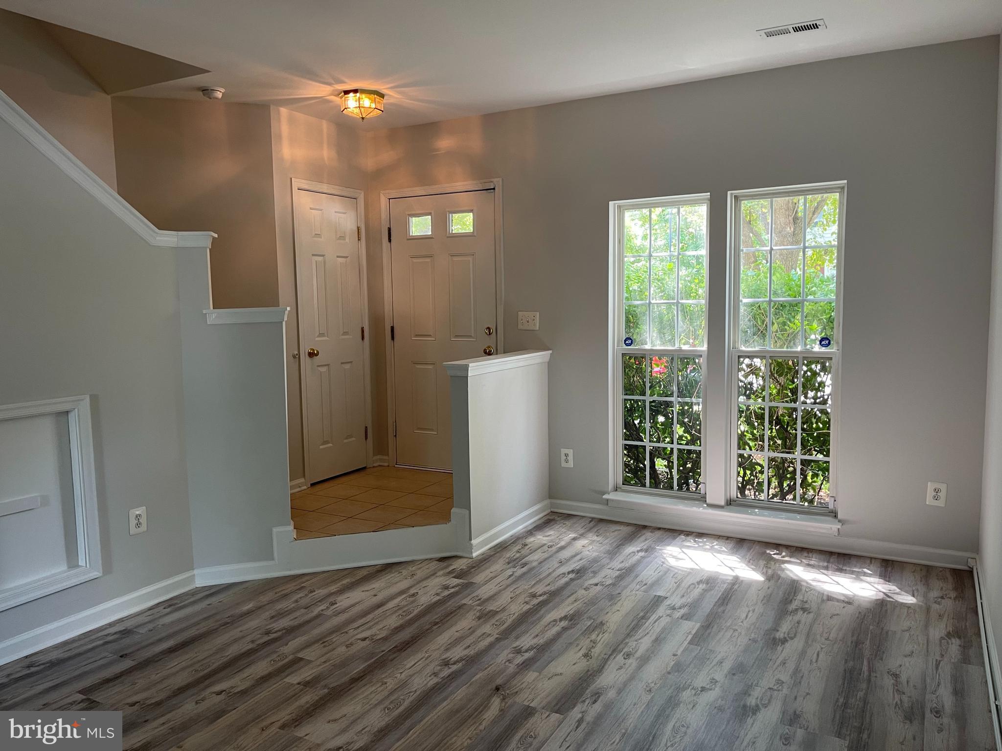 ASHBURN VILLAGE - Residential Lease