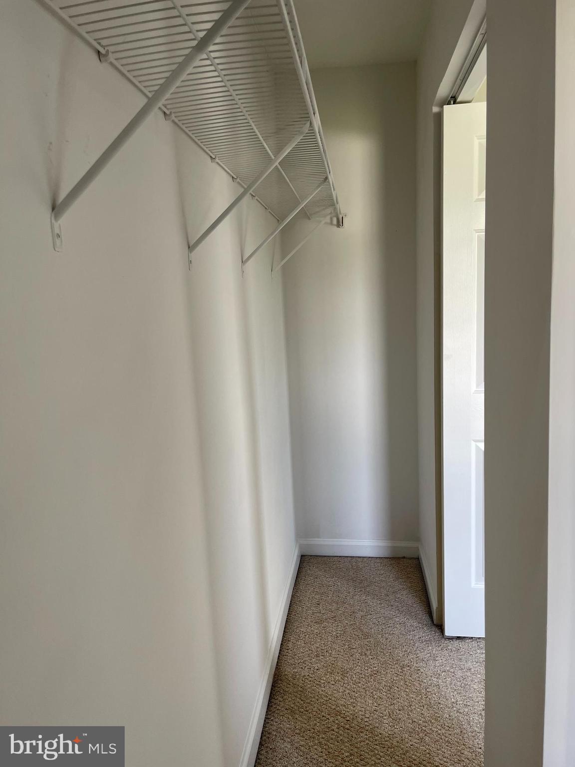 ASHBURN VILLAGE - Residential Lease