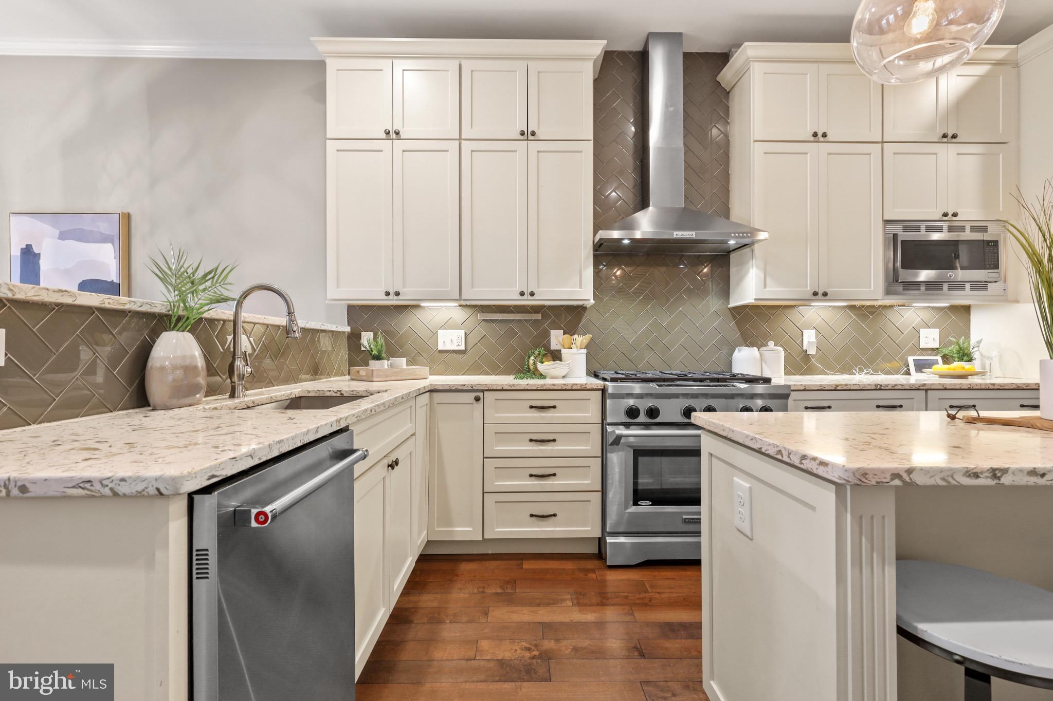 CANTON - Residential