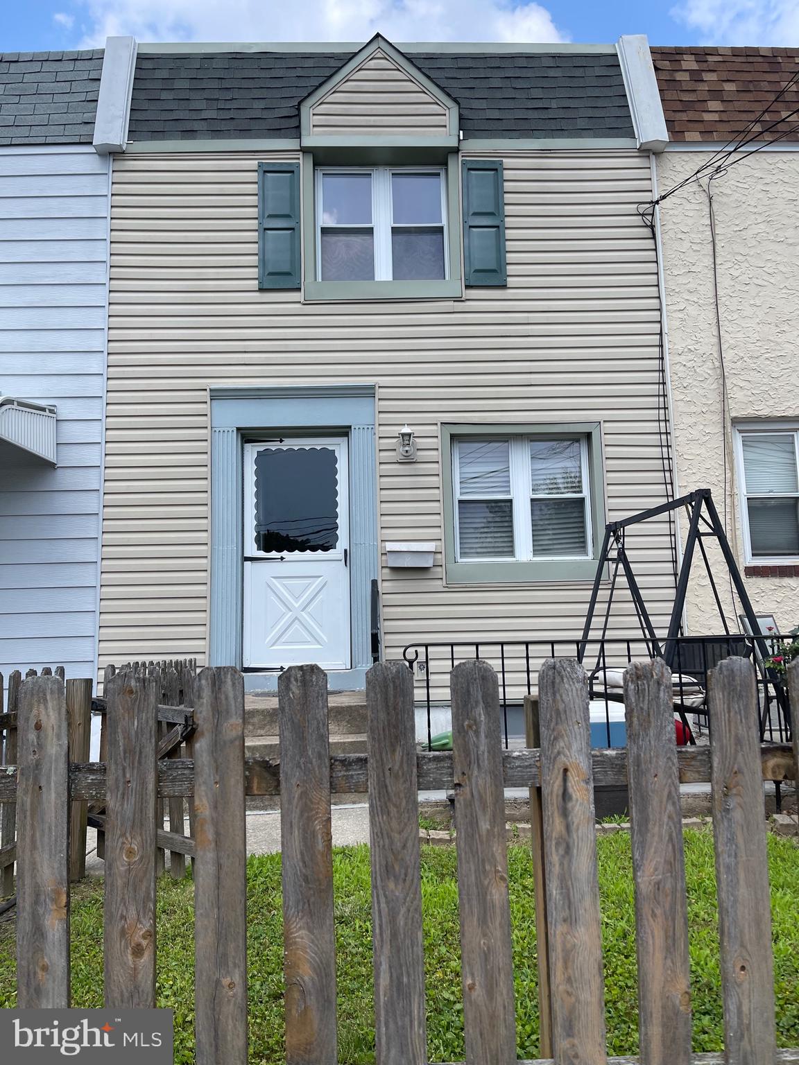 CLIFTON HEIGHTS - Residential