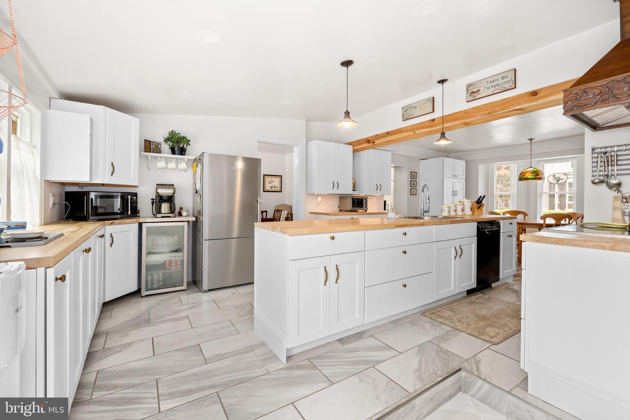 OXFORD - Commercial Sale