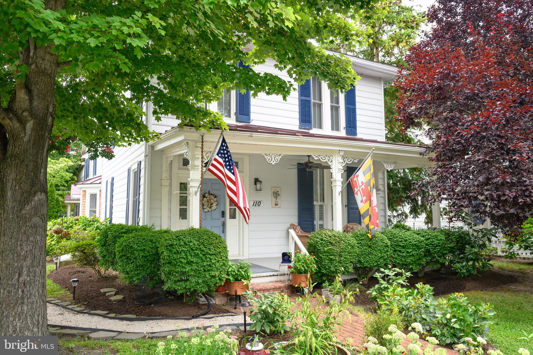 110 N MORRIS STREET