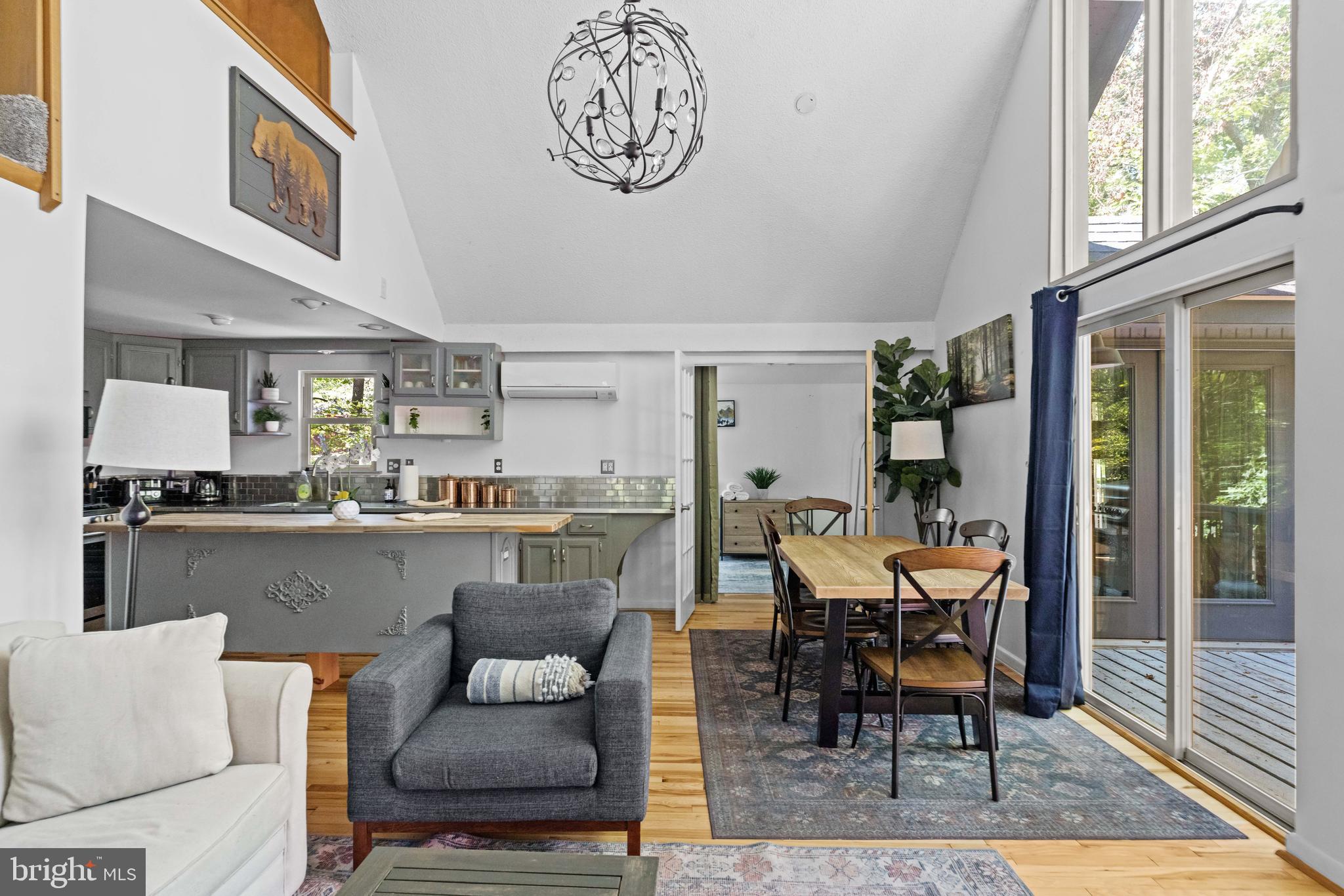 THE WOODS - Residential