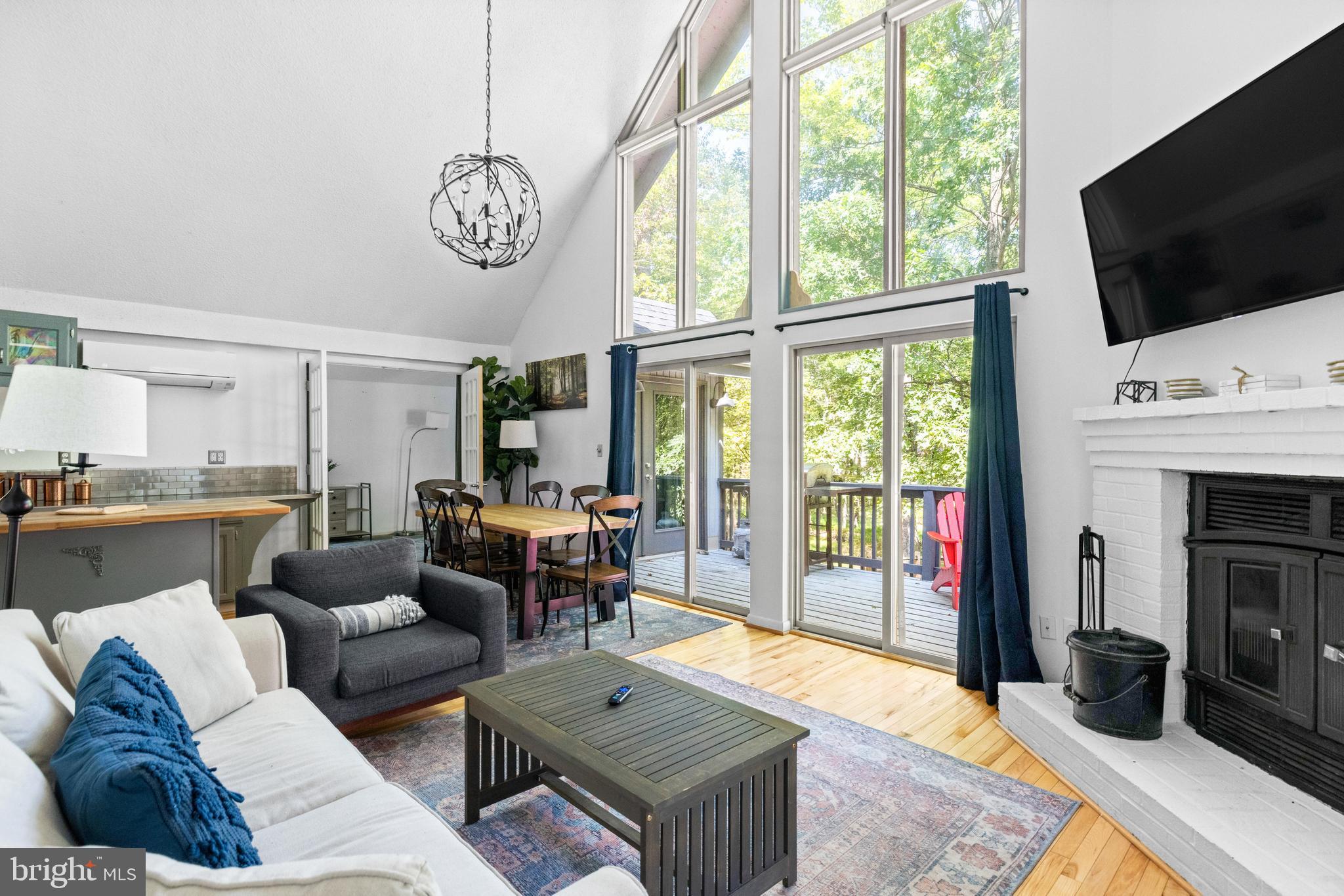 THE WOODS - Residential