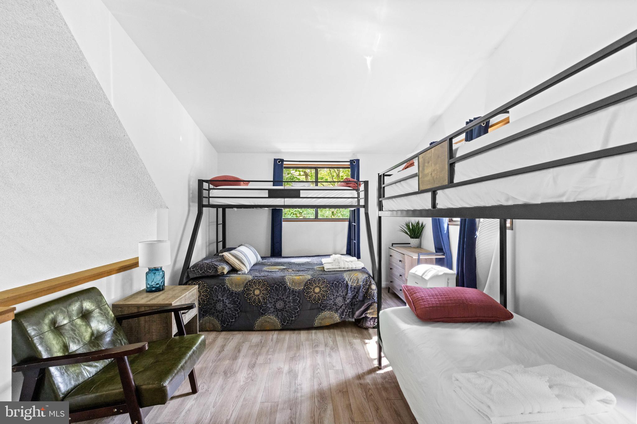 THE WOODS - Residential