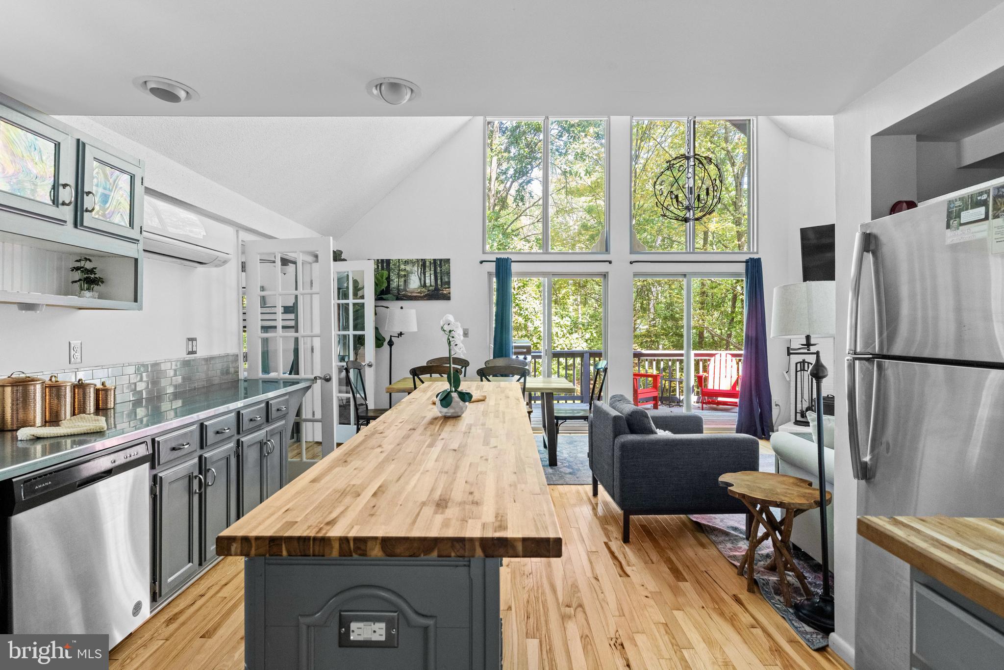 THE WOODS - Residential