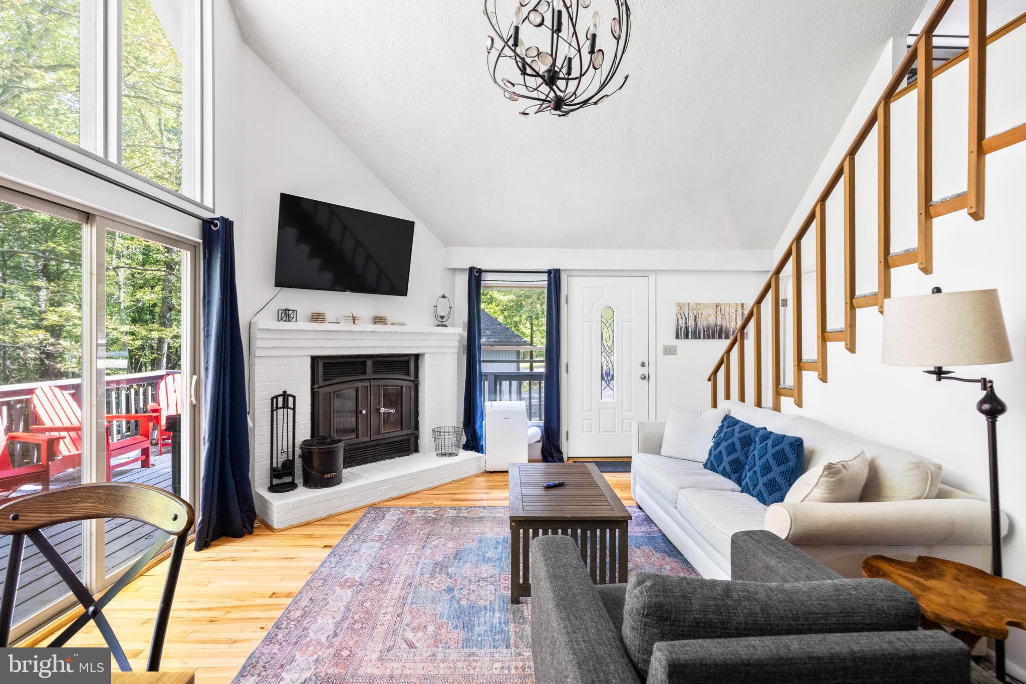 THE WOODS - Residential