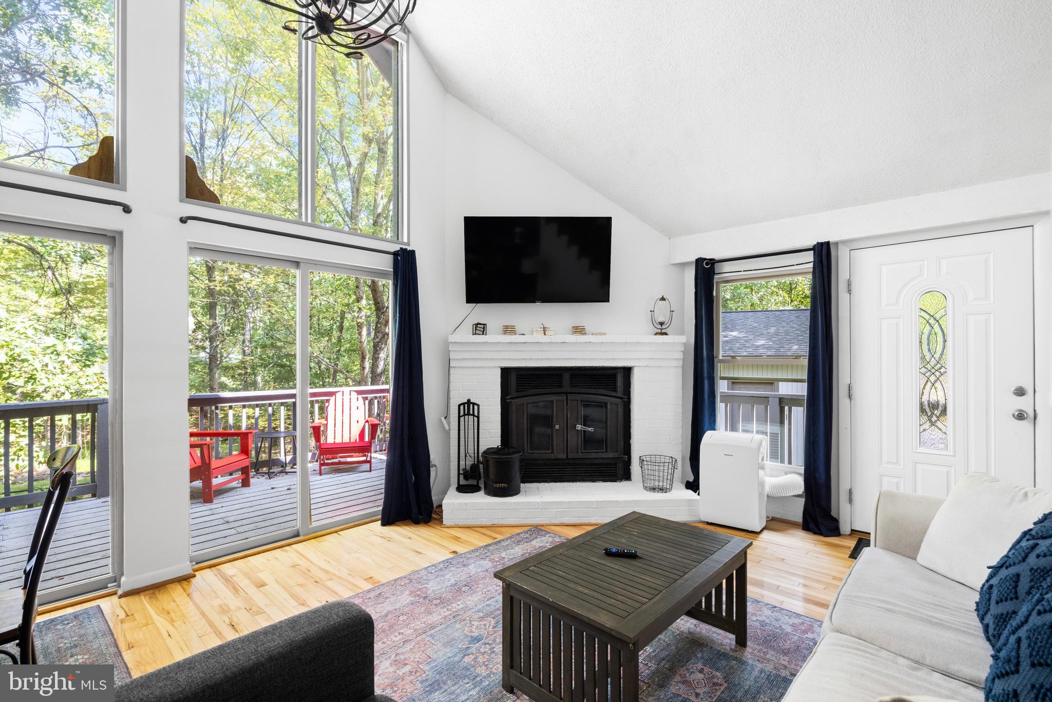 THE WOODS - Residential