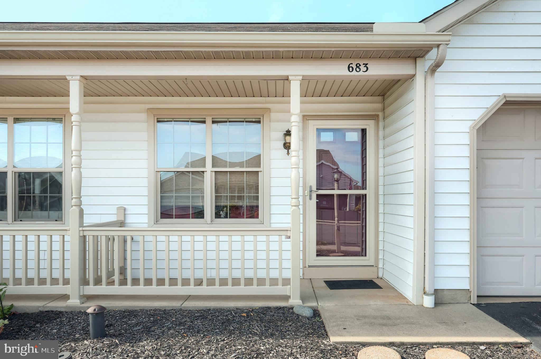 BROOKSTONE - Residential