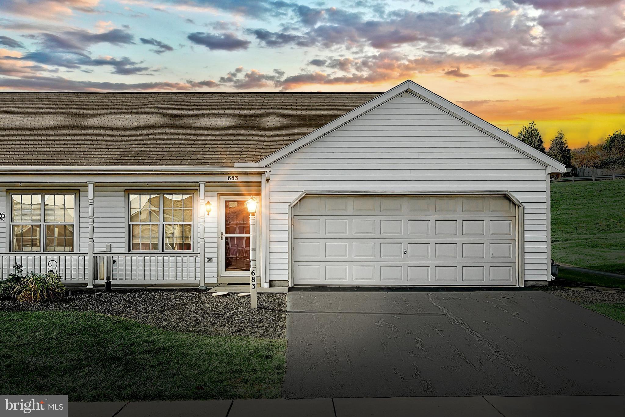 BROOKSTONE - Residential