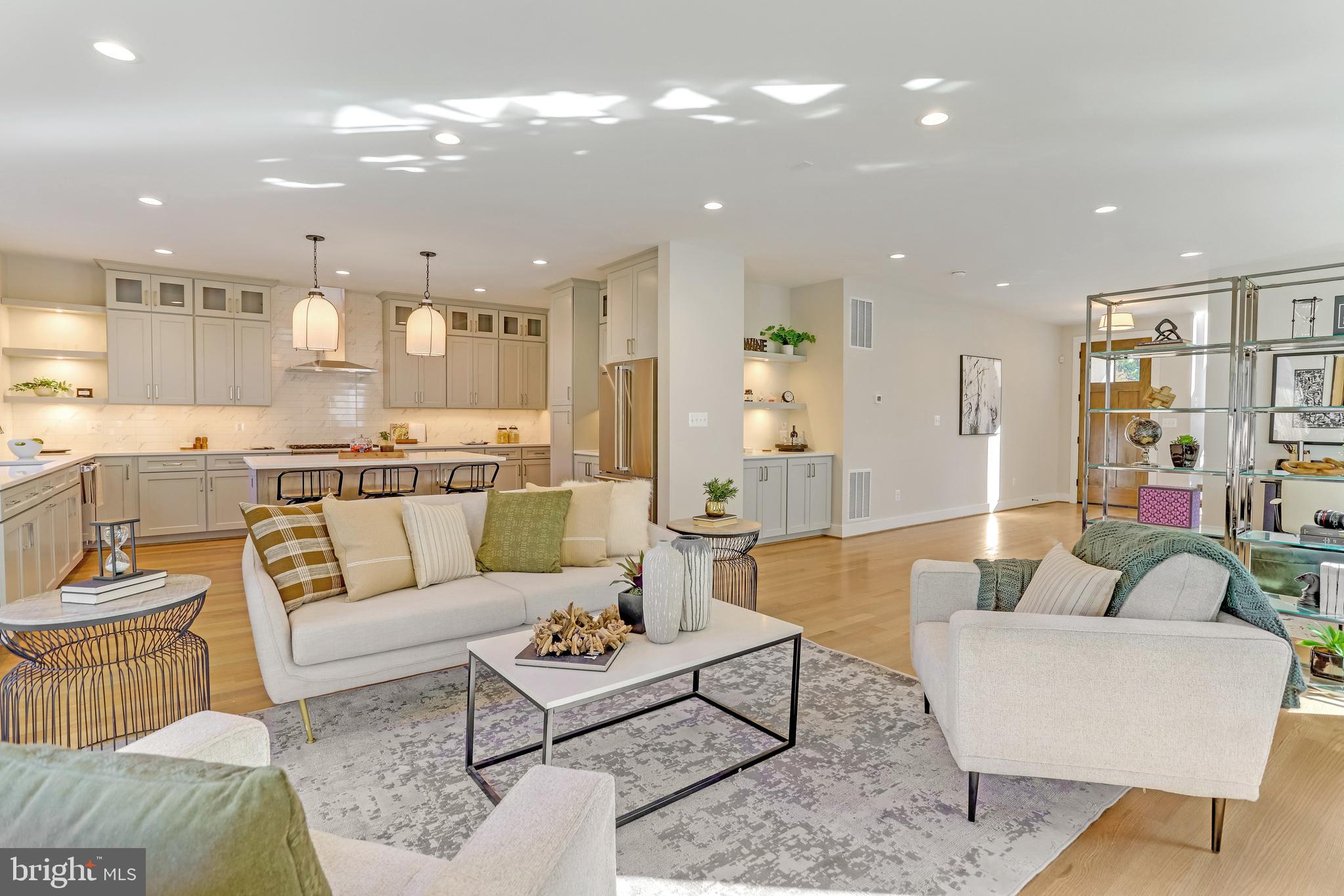 CLARENDON - Residential