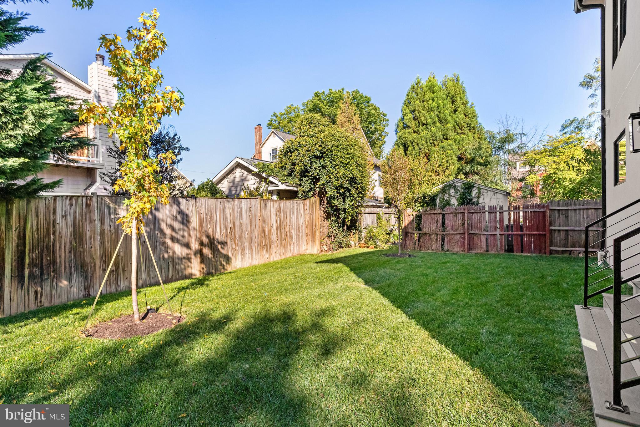 CLARENDON - Residential