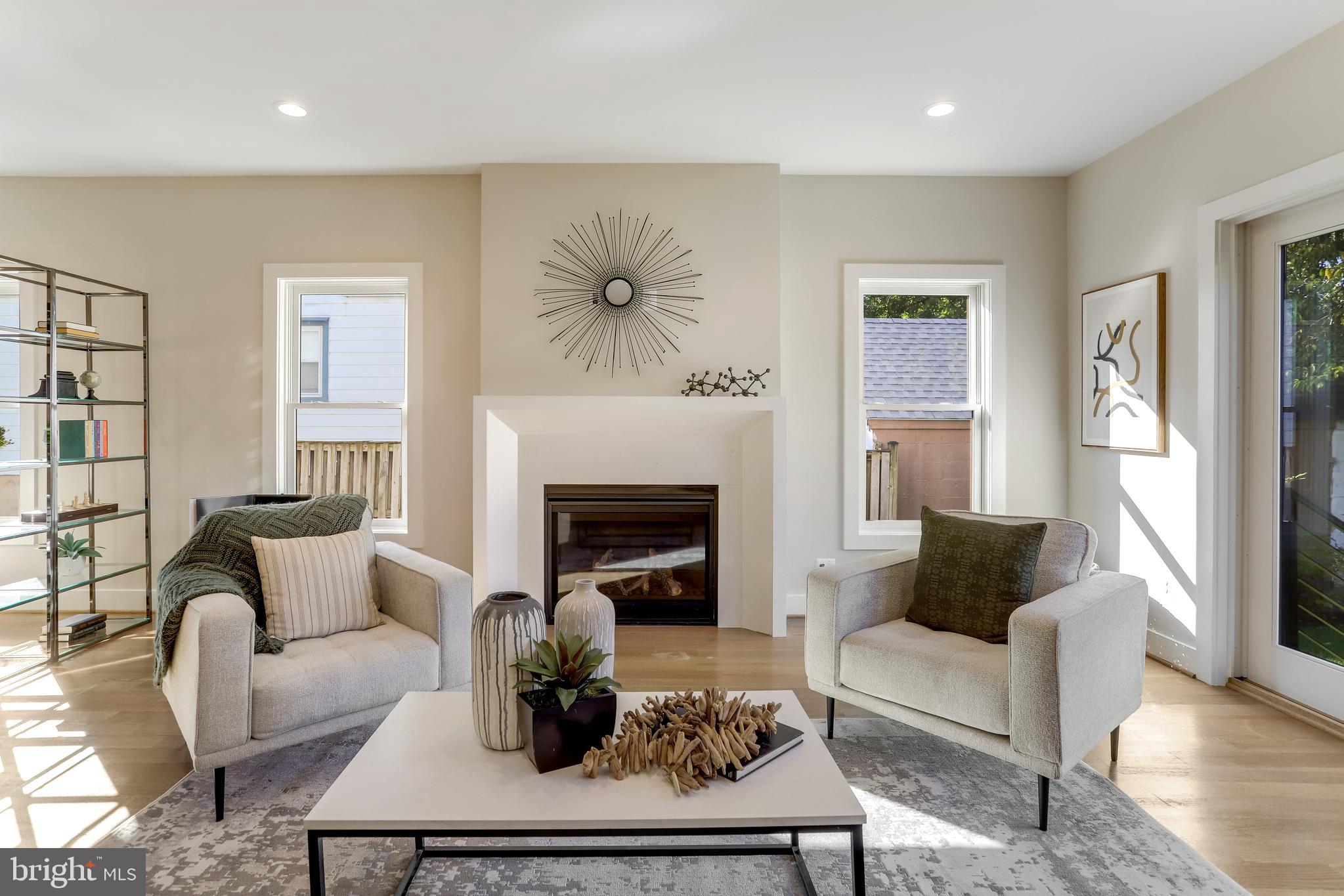 CLARENDON - Residential