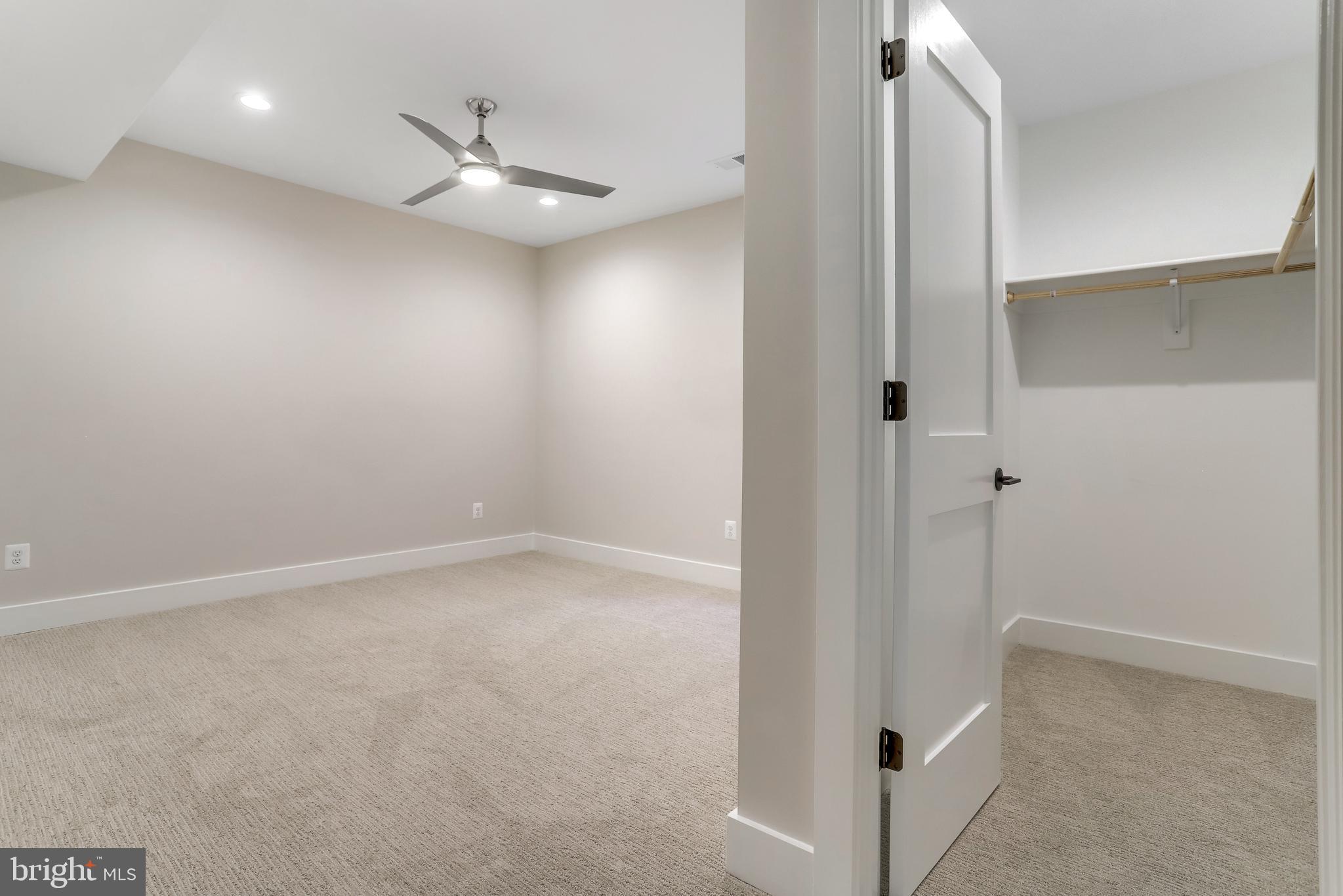 CLARENDON - Residential