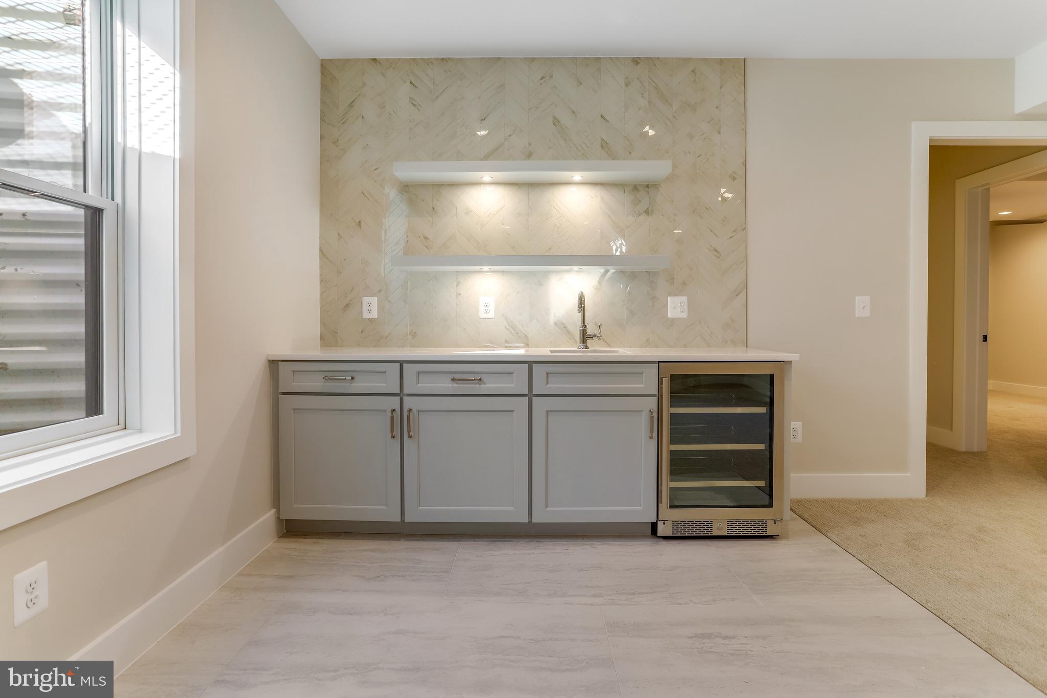 CLARENDON - Residential