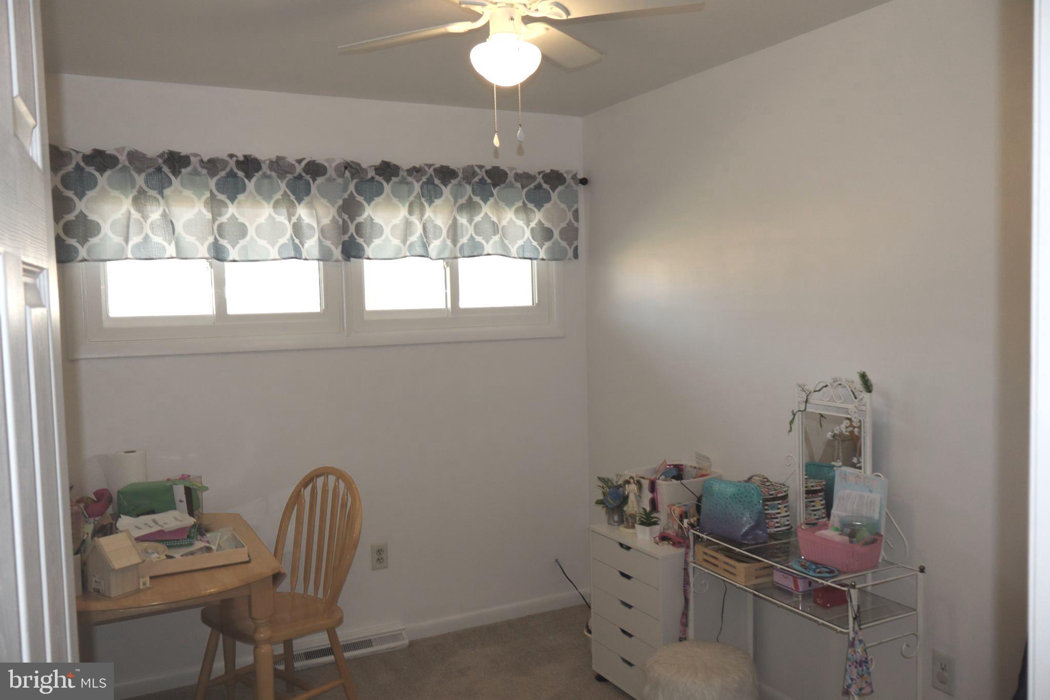 HOLIDAY ACRES - Residential