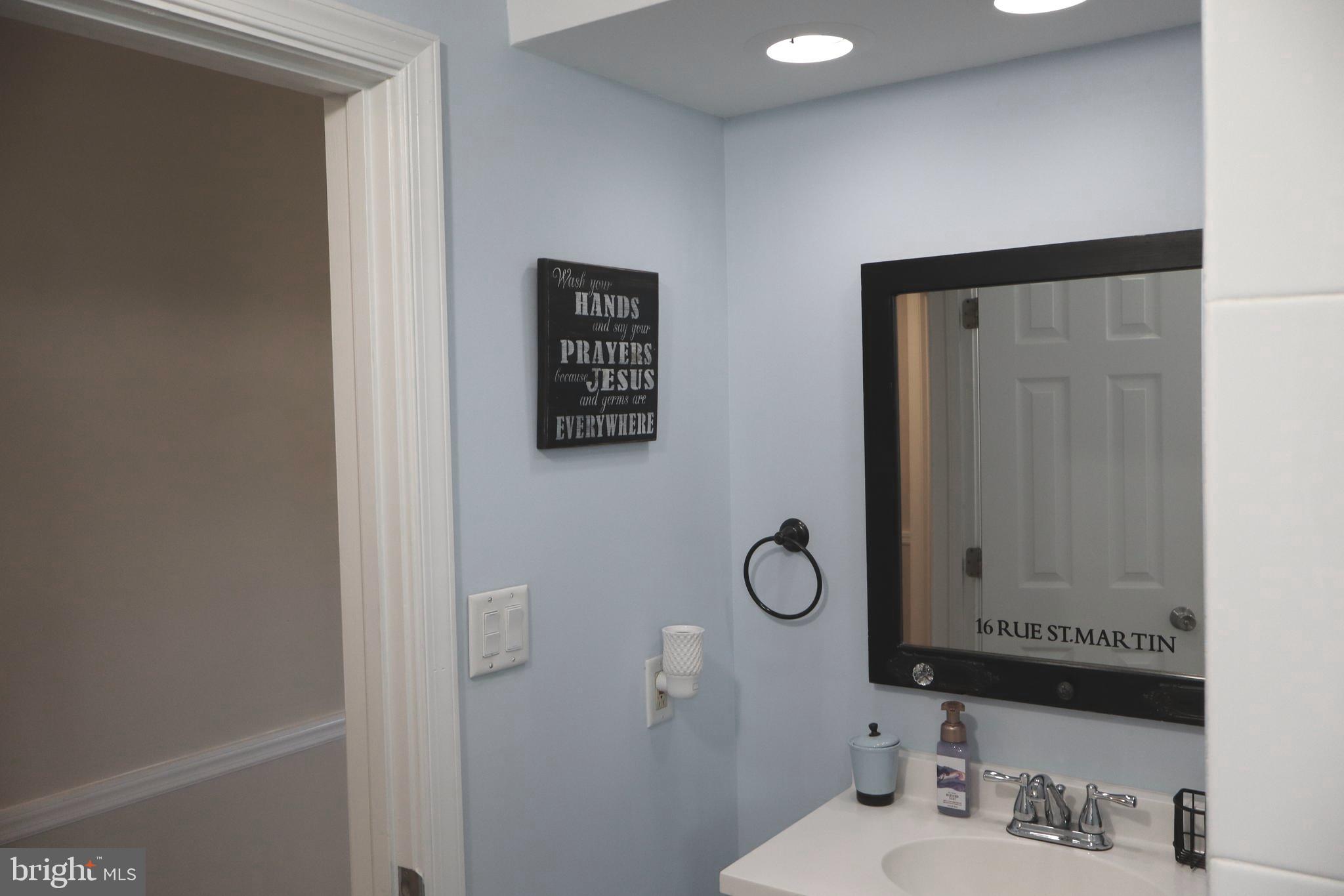 HOLIDAY ACRES - Residential