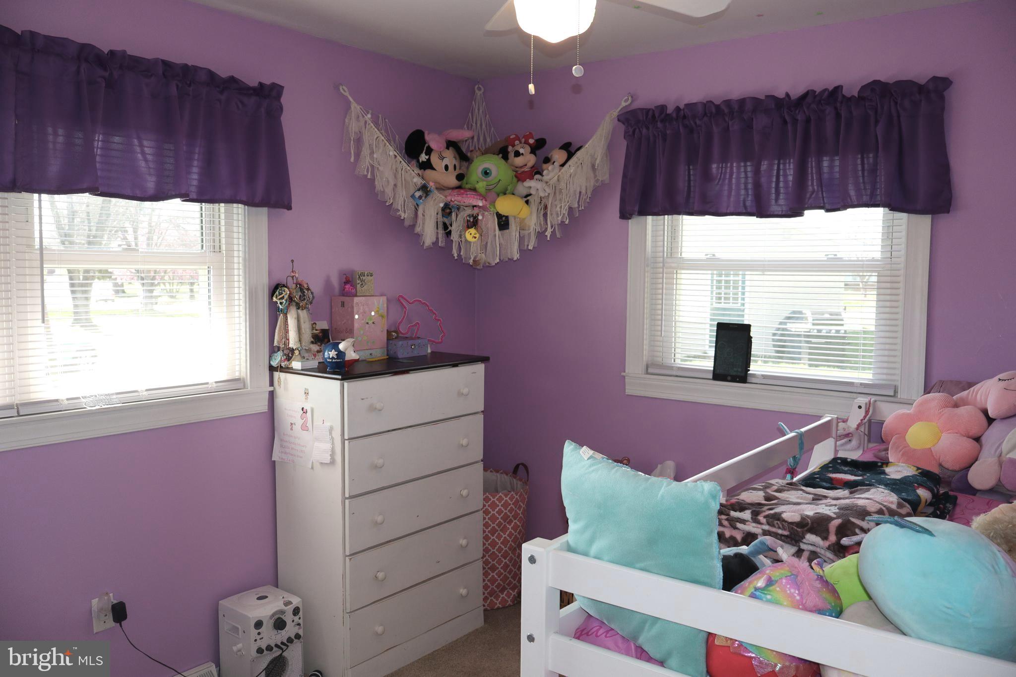 HOLIDAY ACRES - Residential