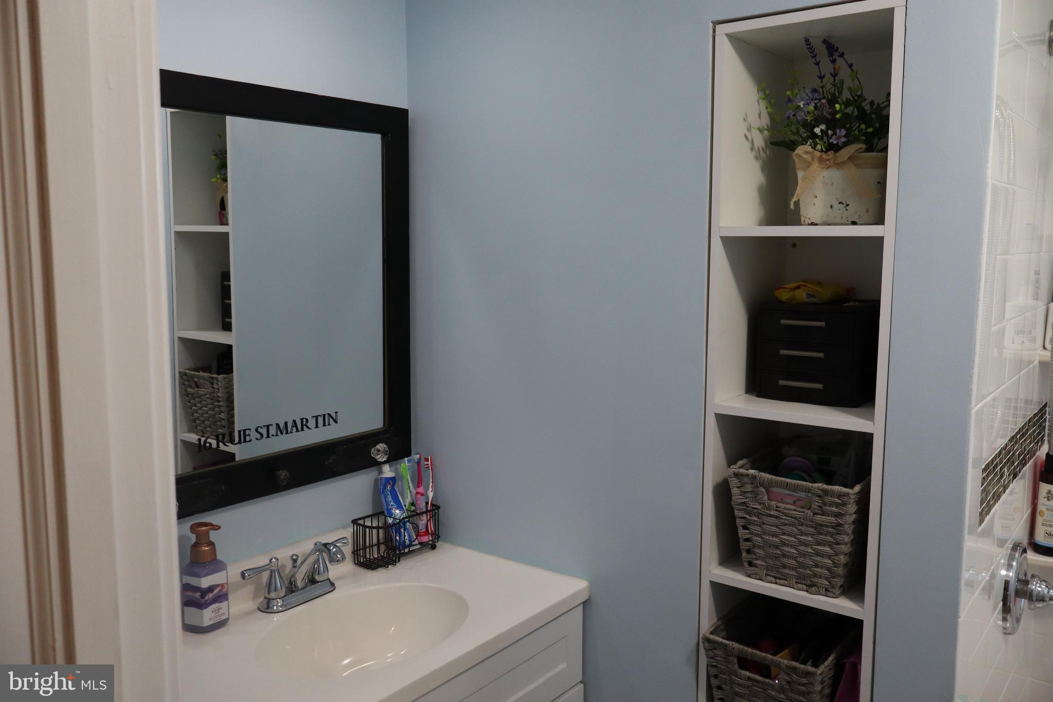 HOLIDAY ACRES - Residential