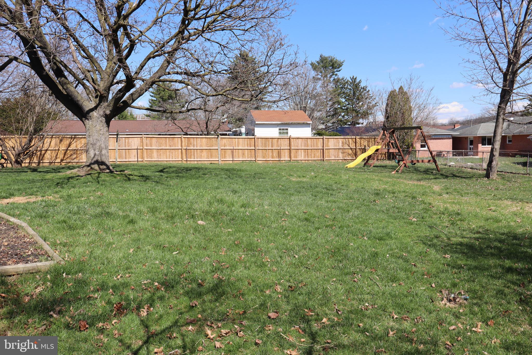 HOLIDAY ACRES - Residential