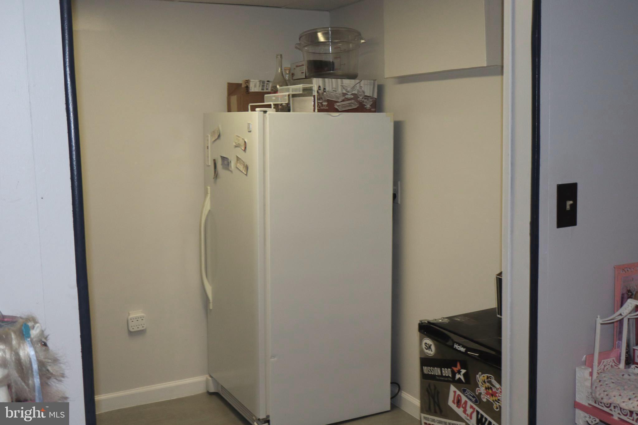 HOLIDAY ACRES - Residential