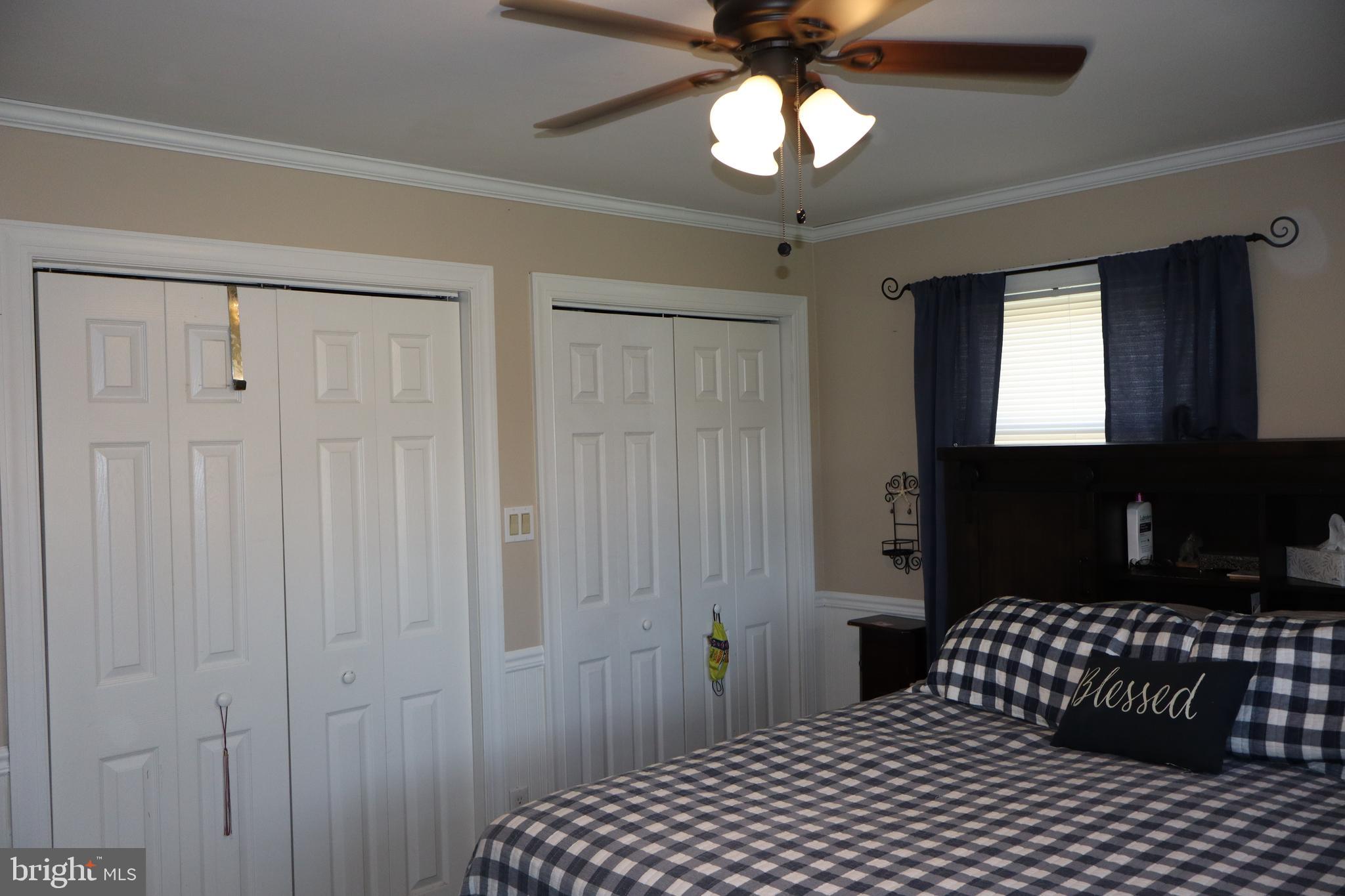 HOLIDAY ACRES - Residential