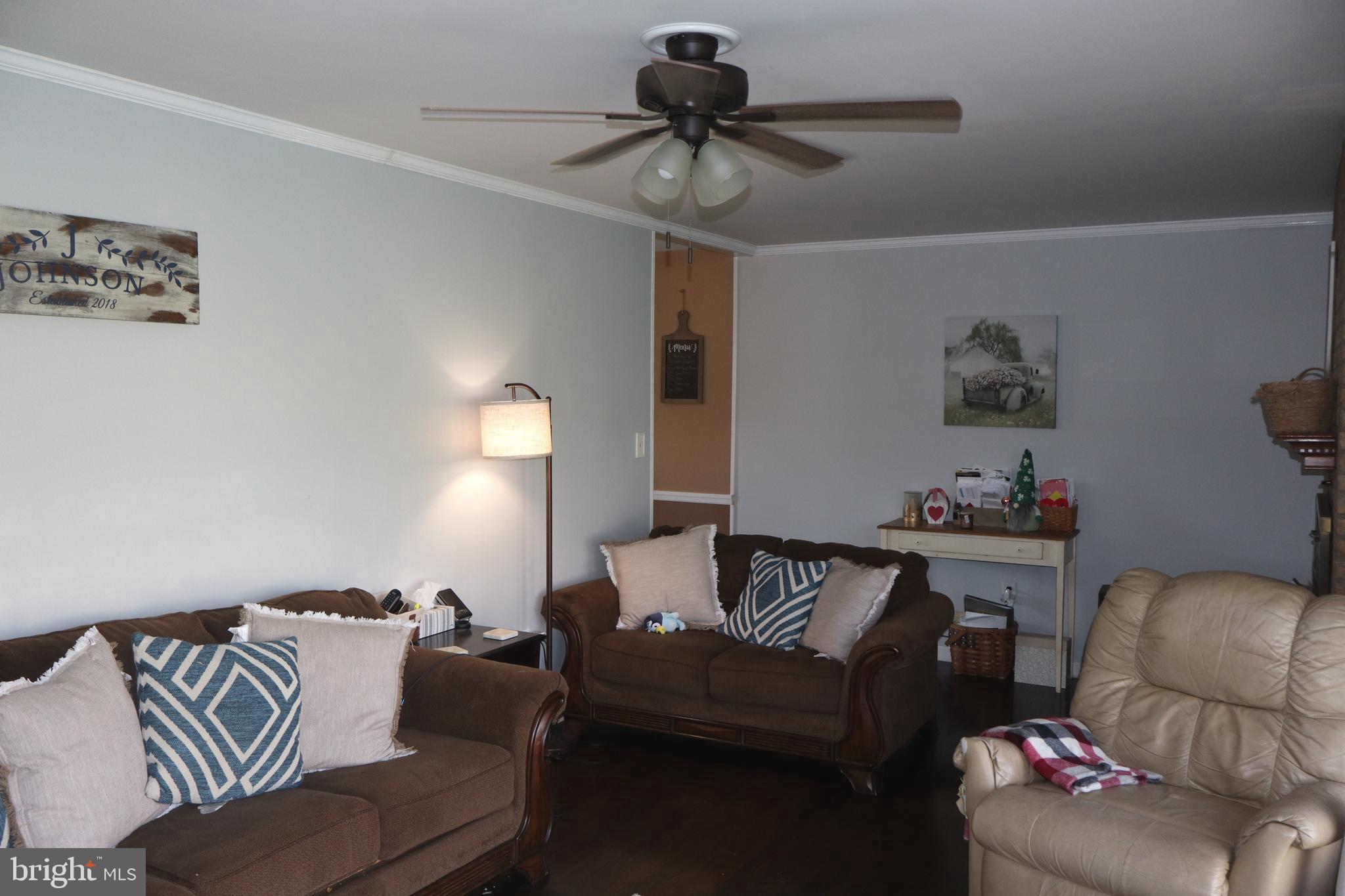 HOLIDAY ACRES - Residential